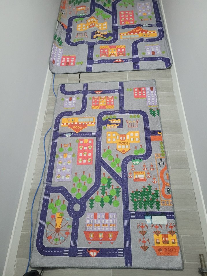 Çocuklar için Çok Renkli Oyun Halısı - Görsel 2
