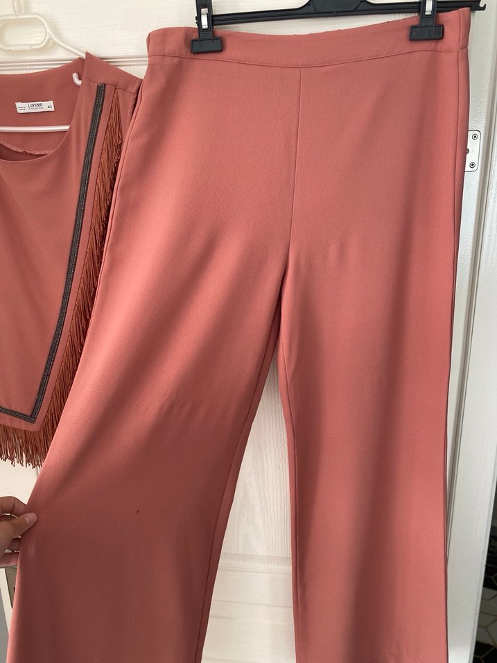 Püsküllü Asimetrik Detaylı Pembe Takım - Görsel 4