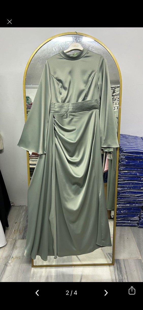 Uzun Kollu Yüksek Yakalı Kadın Abiye Elbise - Görsel 4