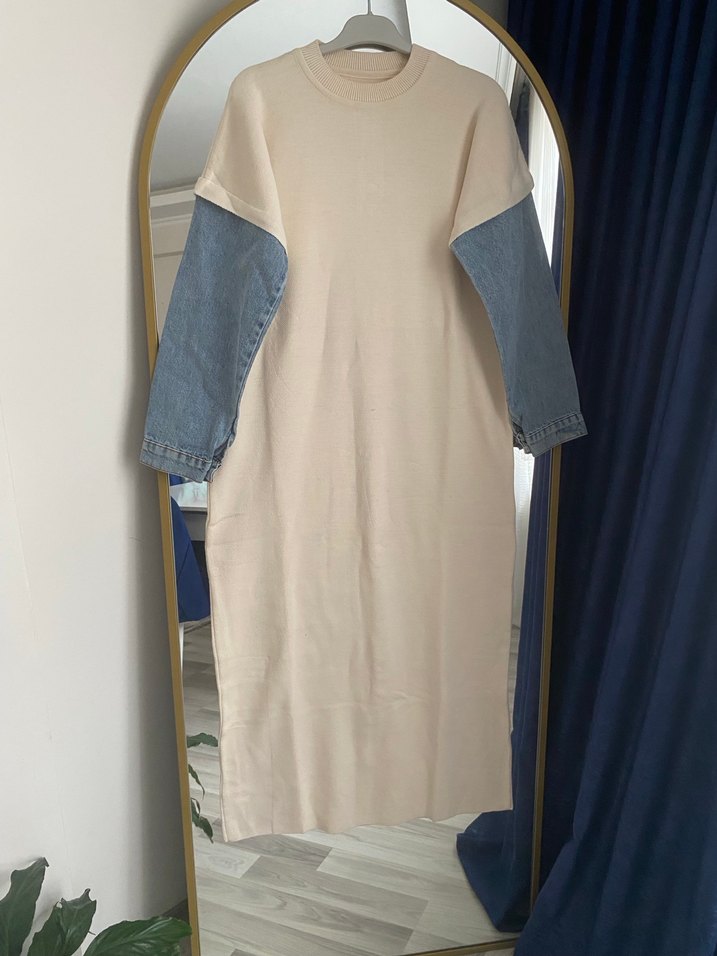 Uzun Kollu krem Triko Elbise ve Kot Kollu - Görsel 3