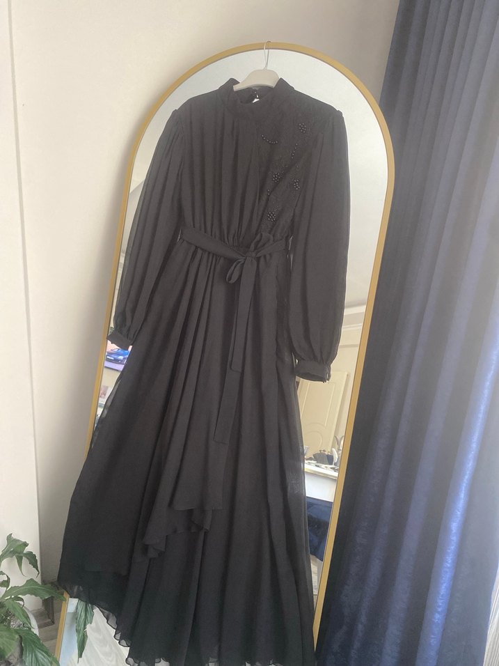 Nakış Detaylı Siyah Uzun Kadın Elbise - Görsel 3