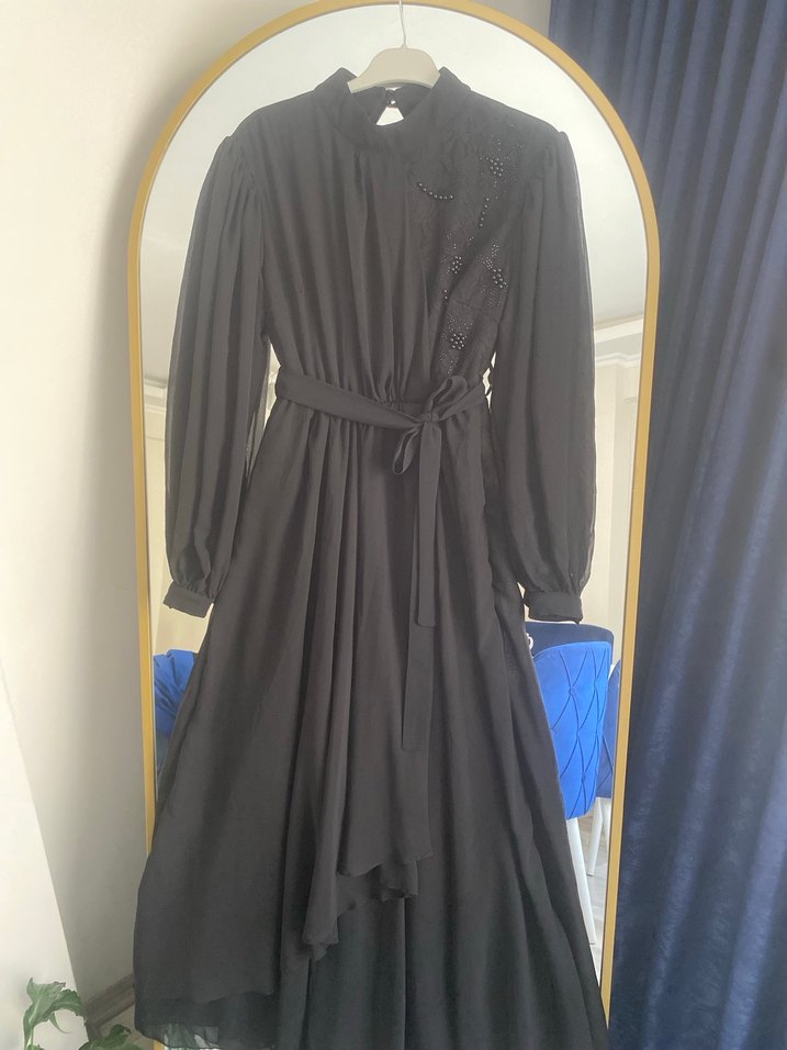 Nakış Detaylı Siyah Uzun Kadın Elbise - Görsel 4