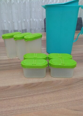 Tupperware Tupperware 