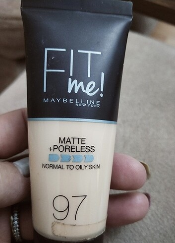 Maybellıne matte+poreless