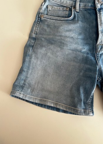 Gri Mavi Rahat Kesim Kadın Kot Şort - Görsel 5