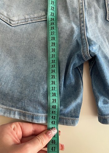 Gri Mavi Rahat Kesim Kadın Kot Şort - Görsel 8