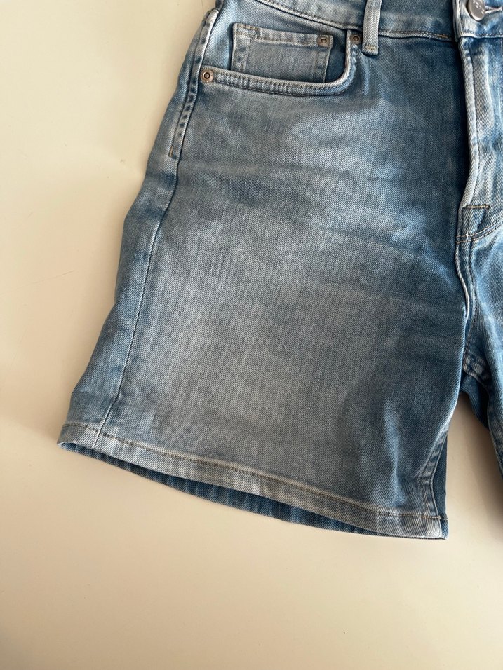 Gri Mavi Rahat Kesim Kadın Kot Şort - Görsel 5