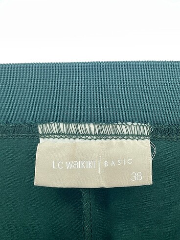 38 Beden yeşil Renk LC Waikiki Kumaş Pantolon %70 İndirimli.