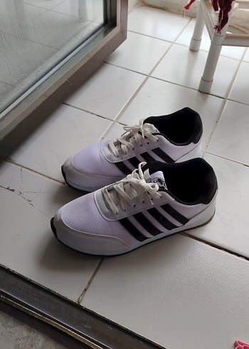 Diğer Beyaz Siyah Çizgili erkek Spor Ayakkabı