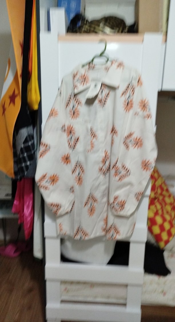 Düğmeli Baskılı Uzun Kollu Kadın Gömlek - Görsel 3