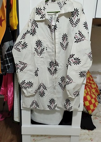 Beyaz Baskılı Uzun Kollu Gömlek - Görsel 3