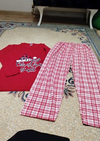 yılbaşı temalı kadın pijama takımı - Görsel 4