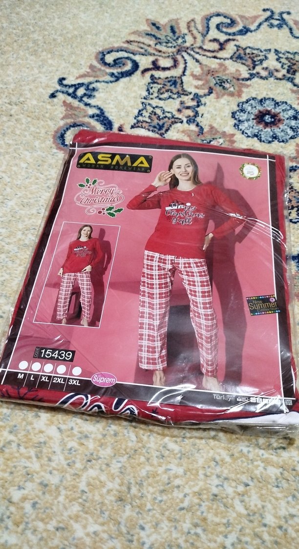 yılbaşı temalı kadın pijama takımı - Görsel 2