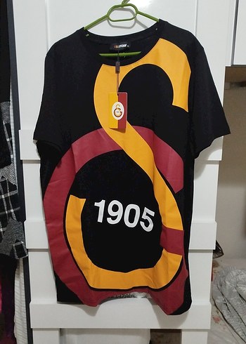 Siyah Baskılı gs store Tişörtü 1905