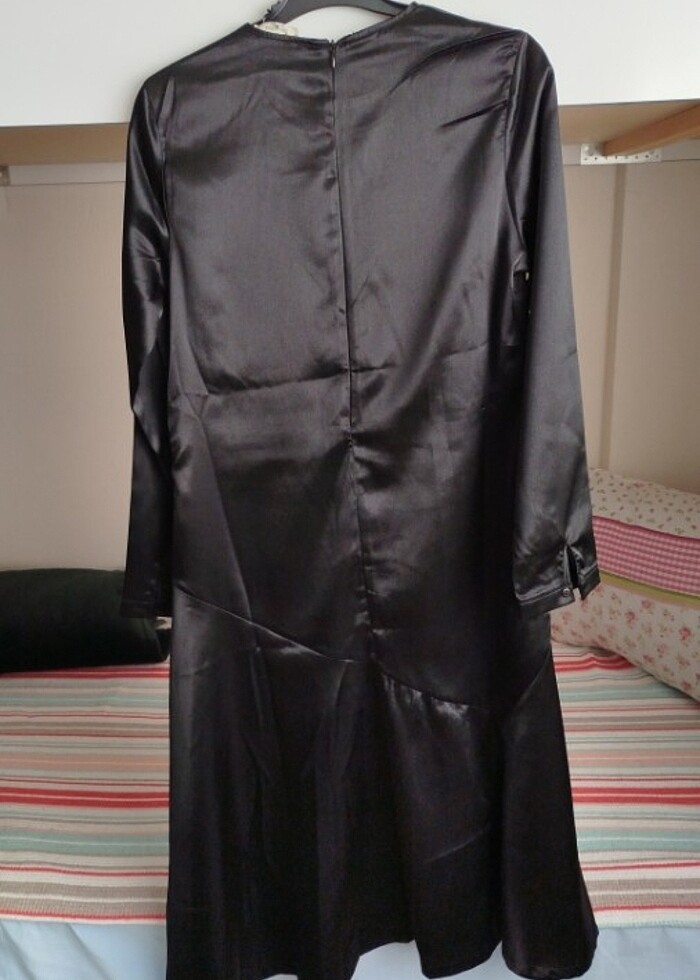 Saten elbise - Görsel 4