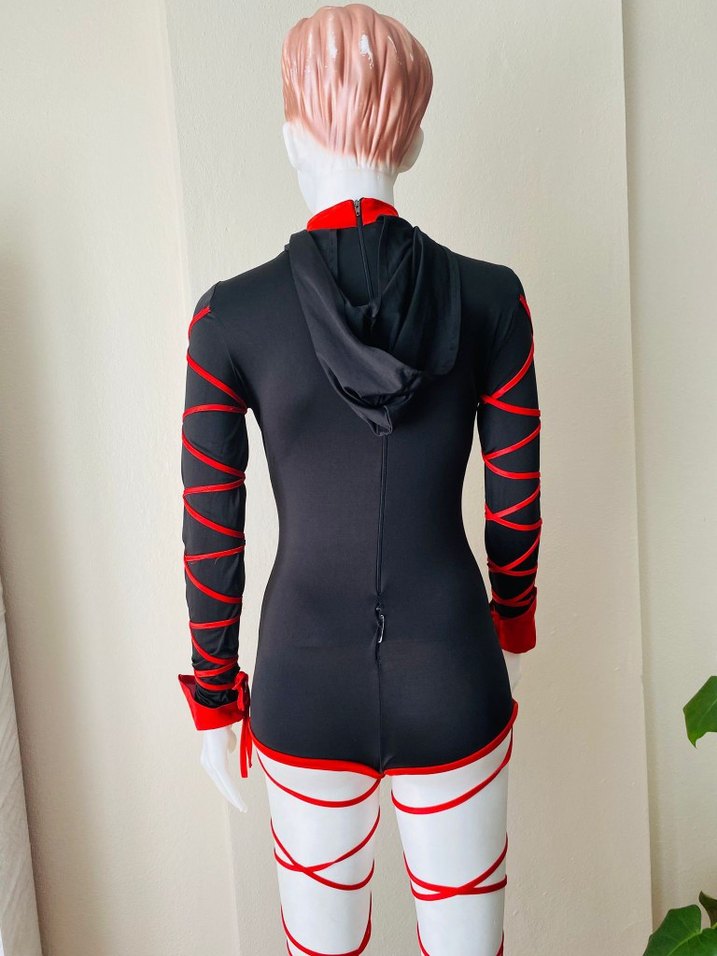 Kırmızı Detaylı Siyah Kapüşonlu Monokini - Görsel 2