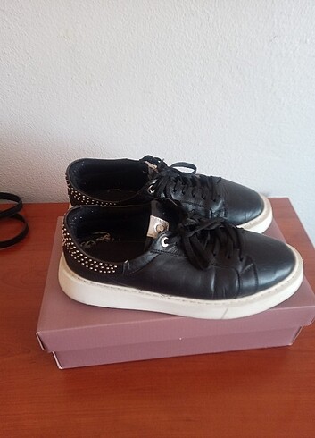Nine west kadın siyah deri snekear