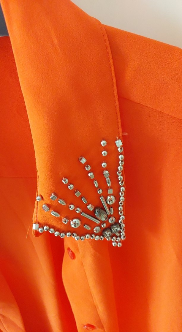 İşlemeli Yakalı Kırmızı Kadın Gömlek - Görsel 2