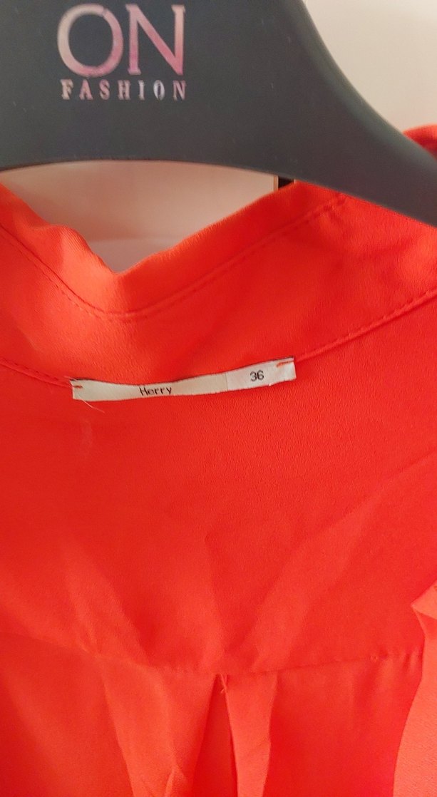 İşlemeli Yakalı Kırmızı Kadın Gömlek - Görsel 3