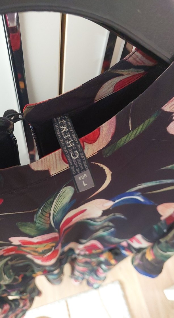 çiçekli Elbise - Görsel 3