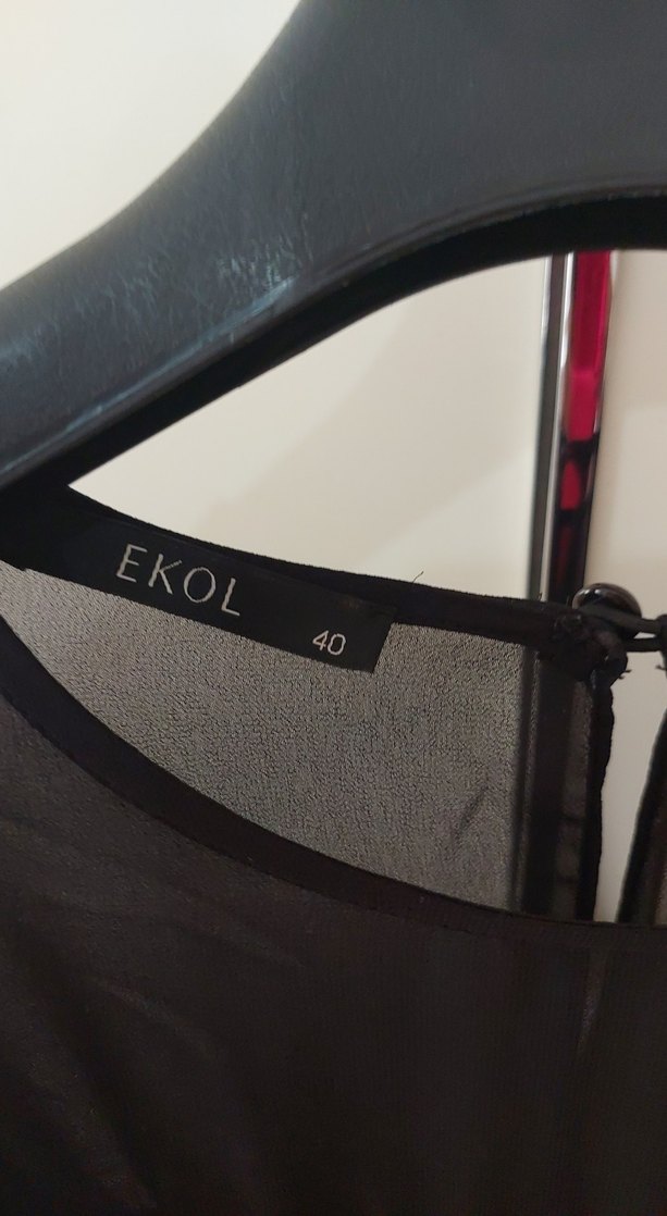 Zincir Detaylı Siyah Uzun Kollu Bluz - Görsel 3