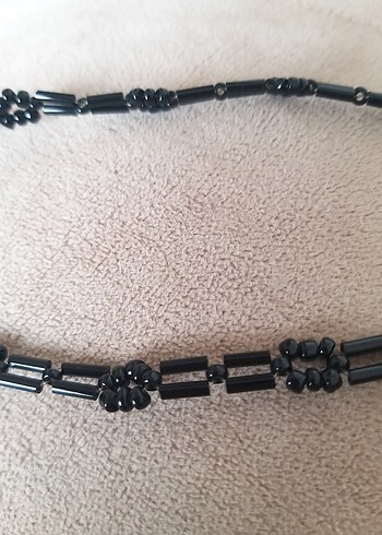 Beden siyah boncuk choker