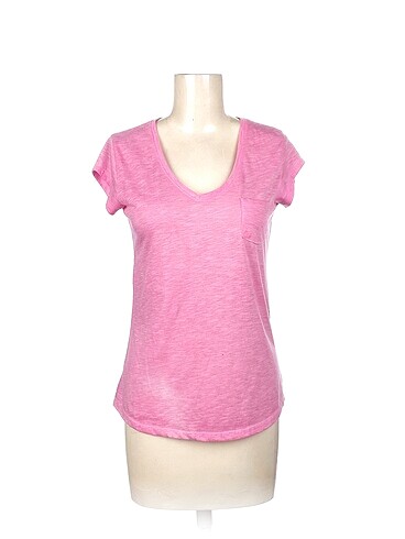 Batik T-shirt %70 İndirimli.
