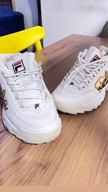 37 Beden Fila usa 37numara cok rahat yuksek taban spor ayakabi