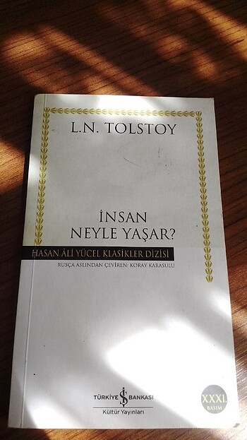 İnsan neyle yaşar? Okuma kitabi