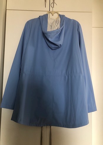 Düğmeli Mavi Kadın Yağmurluk - Görsel 2