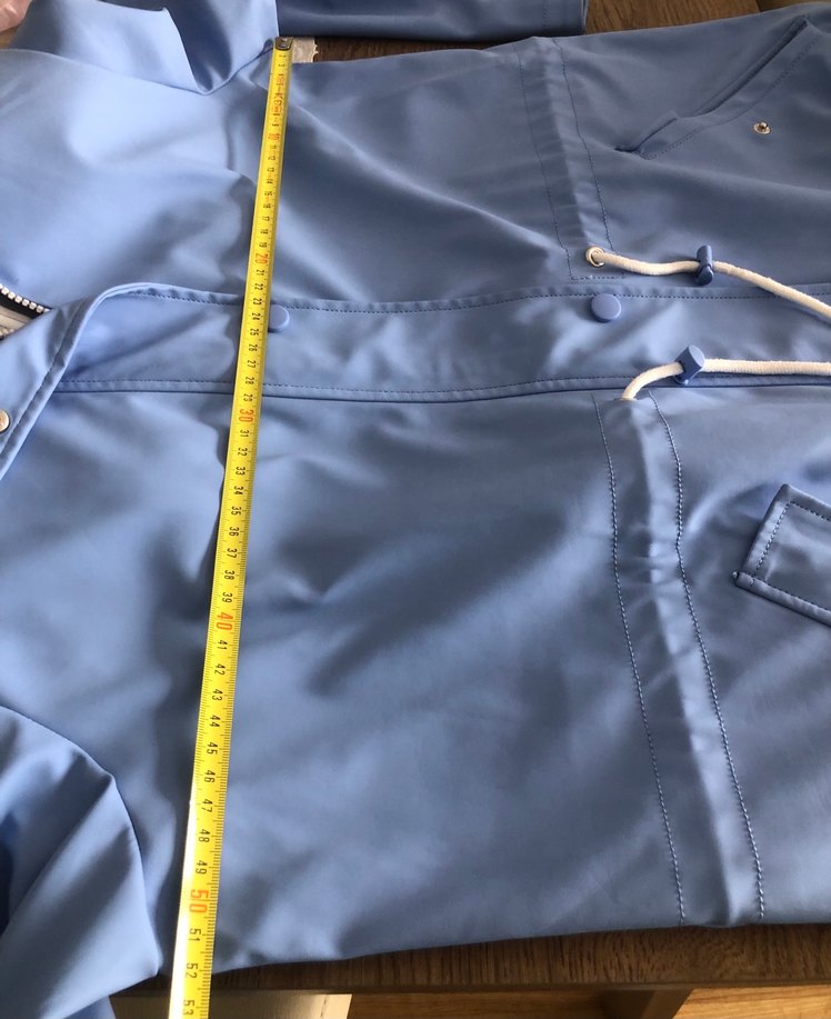 Düğmeli Mavi Kadın Yağmurluk - Görsel 4