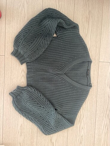 Haki Crop kazak