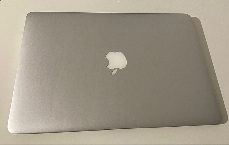 Apple Macbook Air İntel i5