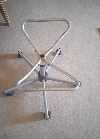 Ikea çalışma sandalyesi ayağı sağlam