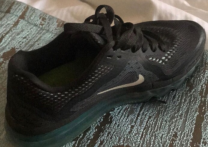 38,5 Beden Nike spor ayakkabı