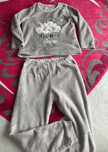 Kız Çocuk Gri Uzun Kollu Polar Pijama Takımı