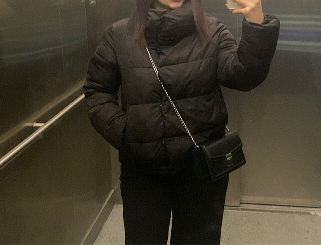 m Beden siyah Renk Stradivarius Dik Yaka Şişme Mont