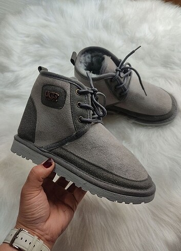 #ugg bağcıklı süet içi tüylü bot 