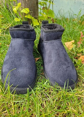 38 Beden siyah Renk #ugg ultra ini süet bot 