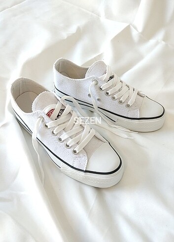 39 Beden beyaz Renk Converse
