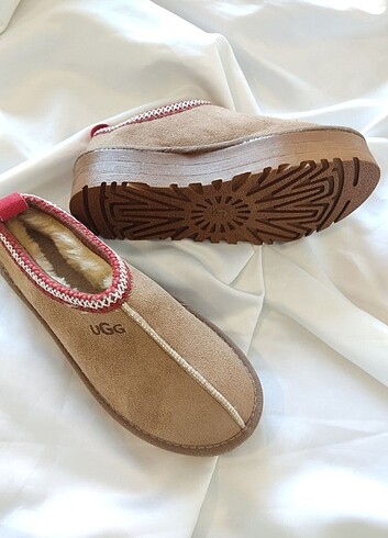 UGG TAZZ SLİPPER 