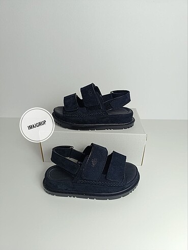 37 Beden UGG SANDALET SİYAH