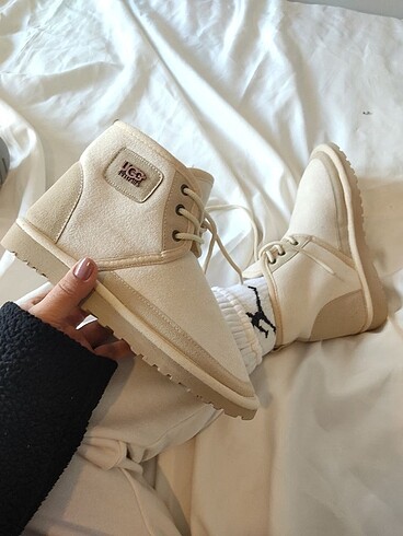 Ugg UGG BAĞCIKLI BOT