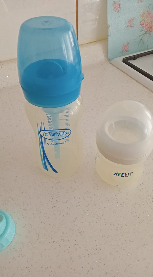 Biberonlar ve kaşık - Görsel 2