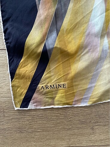 Beden Armine eşarp