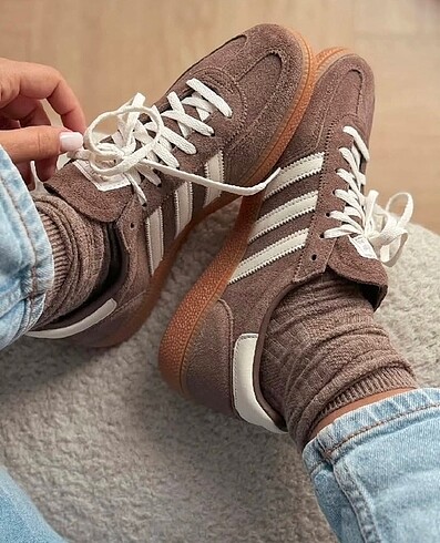 38 Beden Adidas Handball Spezial