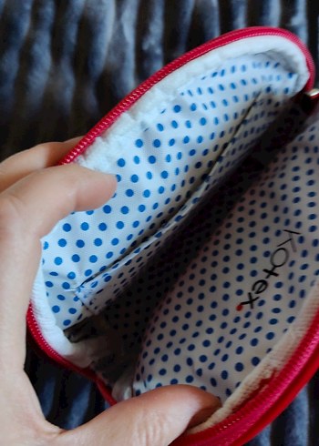 Kırmızı Fermuarlı Kadın Makyaj Çantası - Görsel 2