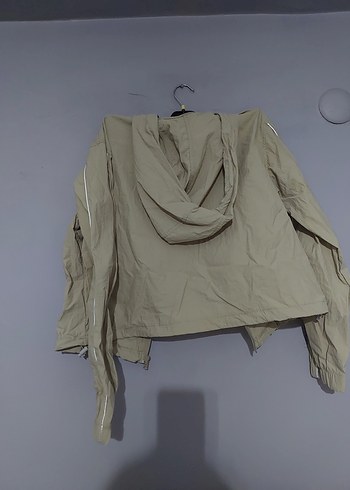 Paraşüt Kumaş Bej Kısa Fermuarlı Kadın Ceket ve Pantolon - Görsel 2