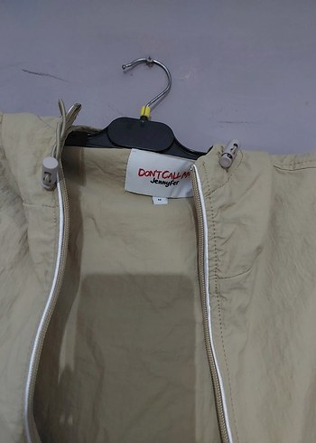 Paraşüt Kumaş Bej Kısa Fermuarlı Kadın Ceket ve Pantolon - Görsel 5