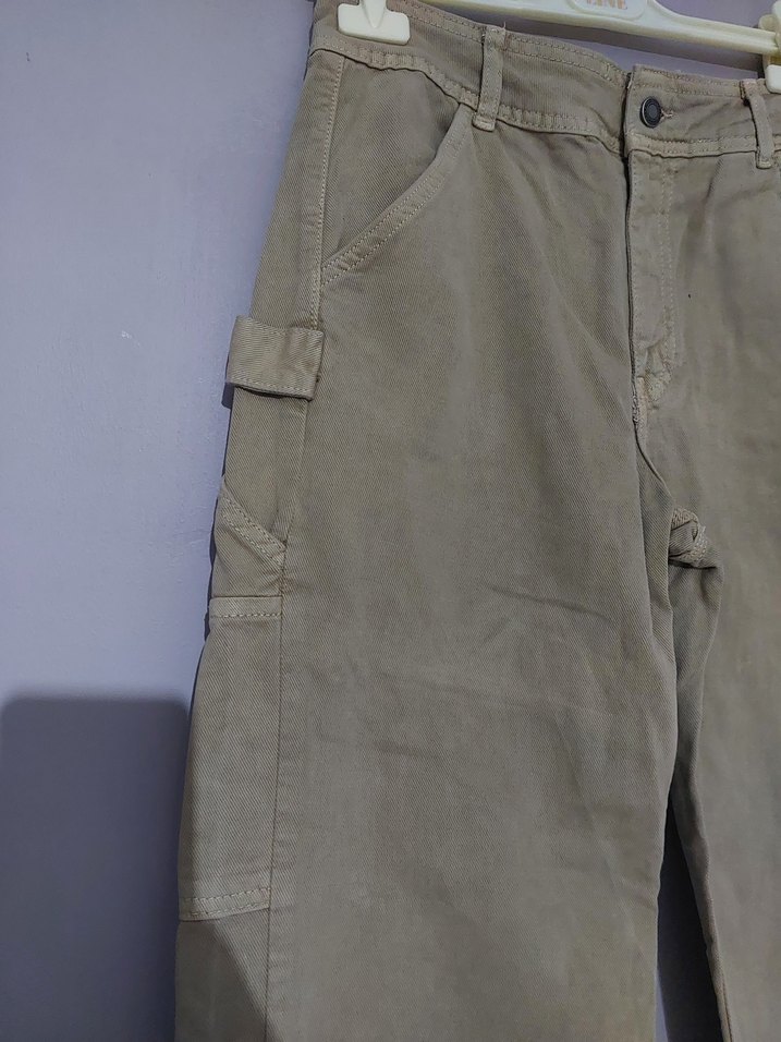 Stradivarius Bej Kadın Pantolon - Görsel 3